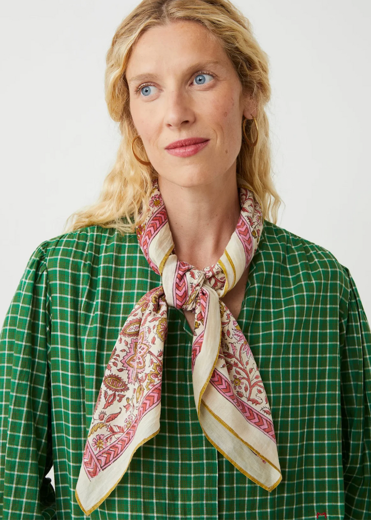Moismont | Agra Foulard No 823 | Tulip