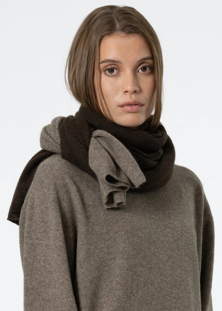 Dinadi | Yak Scarf | Two Tone