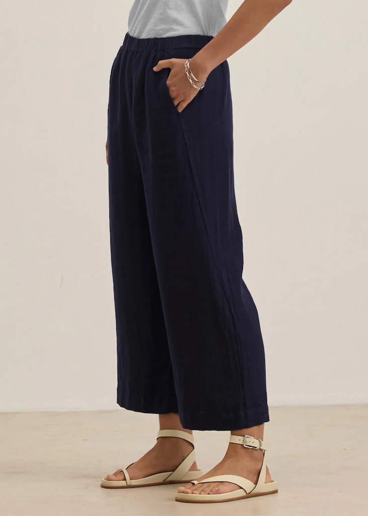 Velvet by Graham & Spencer | Lola Pant | Navy