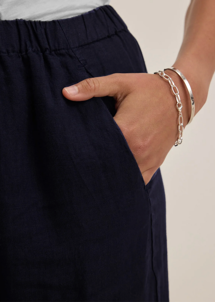 Velvet by Graham & Spencer | Lola Pant | Navy
