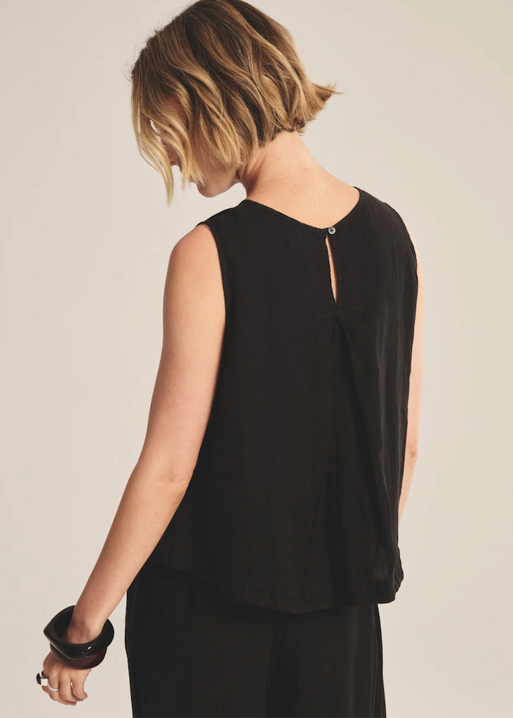 Velvet by Graham & Spencer | Maxine Top | Black