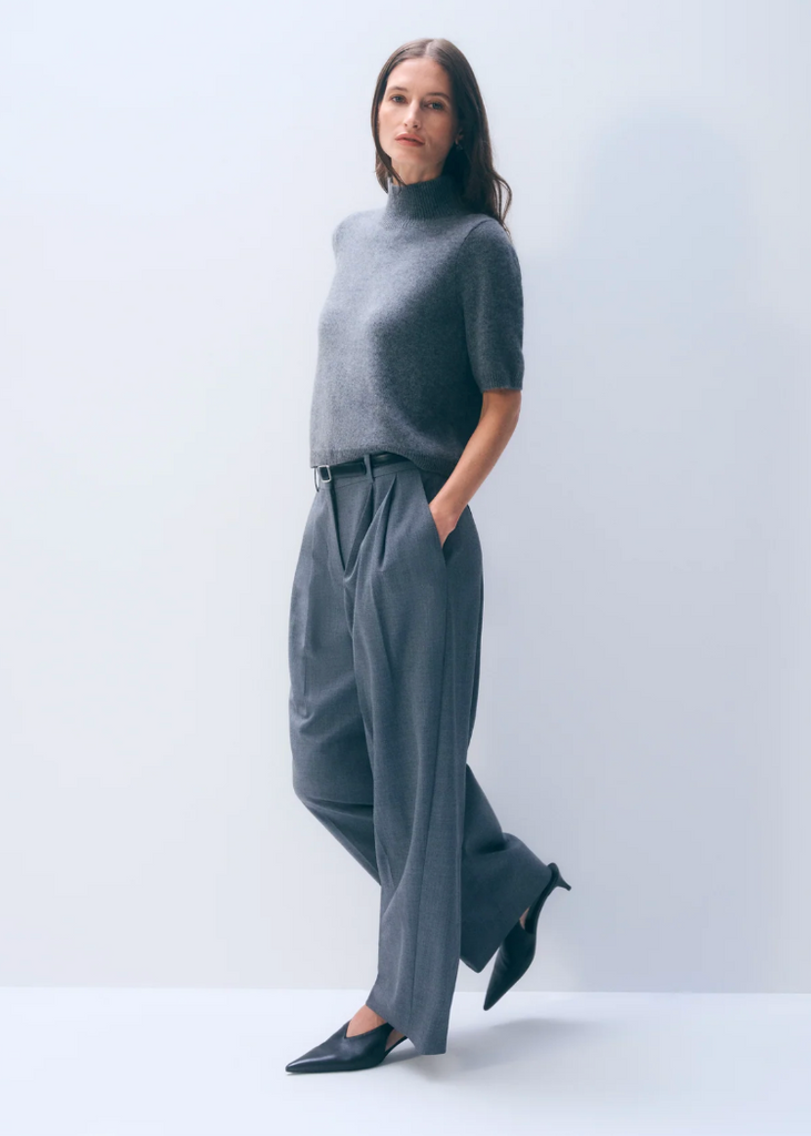 White + Warren | Cashmere Mockneck Tee in Graphite Heather