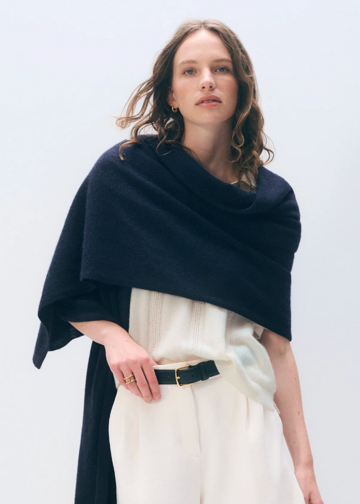 White + Warren | Cashmere Travel Wrap in Deep Navy
