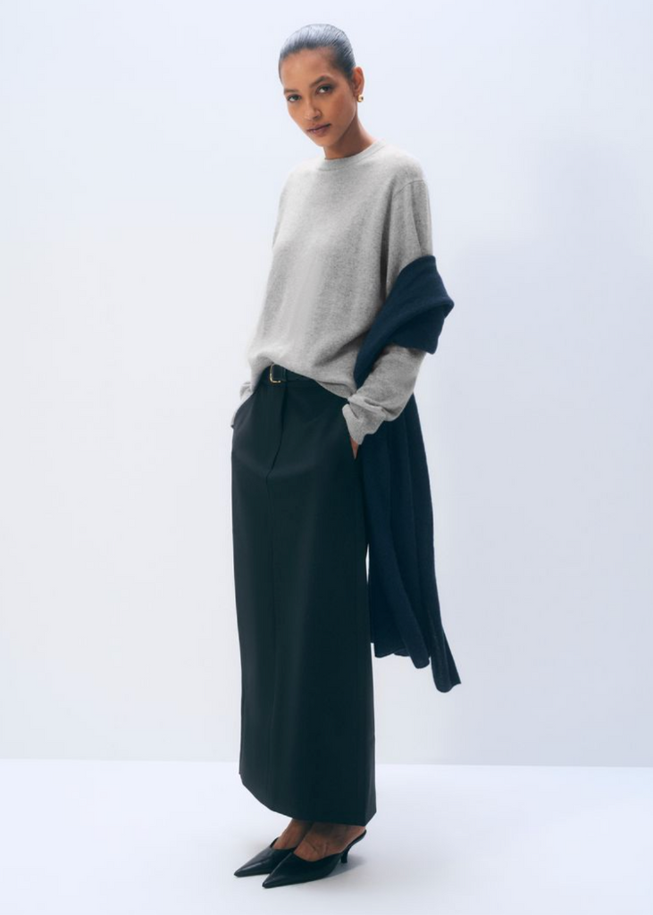 White + Warren | Cashmere Travel Wrap in Deep Navy