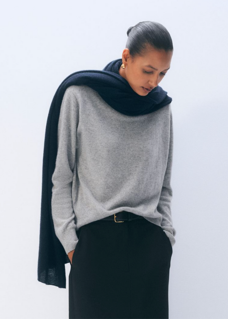 White + Warren | Cashmere Travel Wrap in Deep Navy