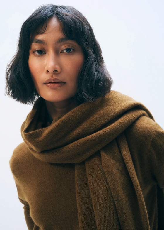 White + Warren | Cashmere Travel Wrap in Golden Brown
