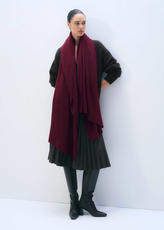White + Warren | Cashmere Travel Wrap in Sangria