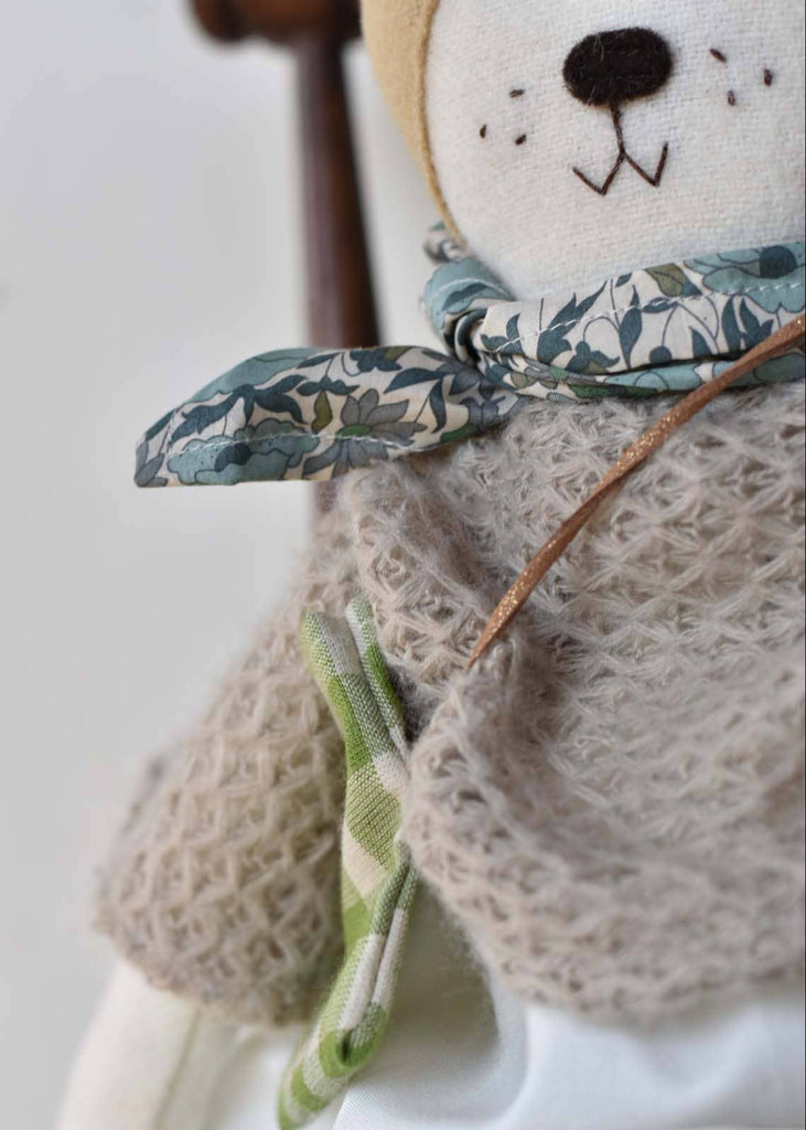 Woolgrass Farm | Fig the Frenchie Dog | Oat Sweater