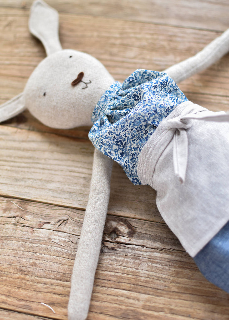 Woolgrass Farm | Ruthie the Rabbit | Floral Blouse