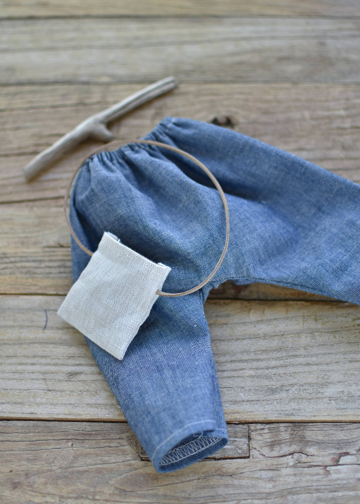 Woolgrass Farm | Ruthie the Rabbit | Floral Blouse