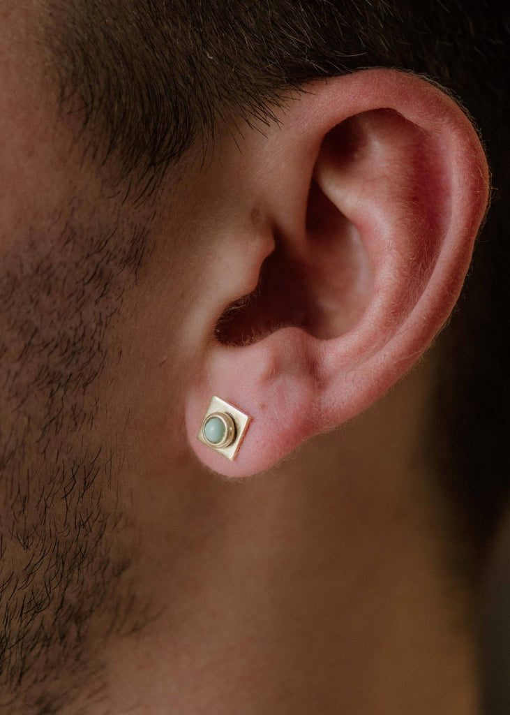 commonform | Finn Studs