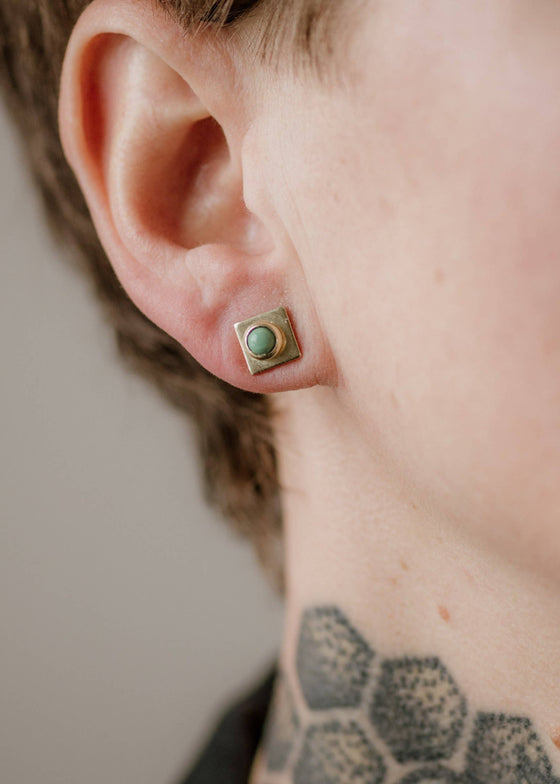 commonform | Finn Studs