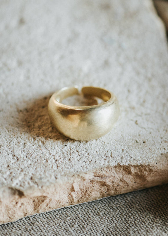 commonform | Luna Dome Ring