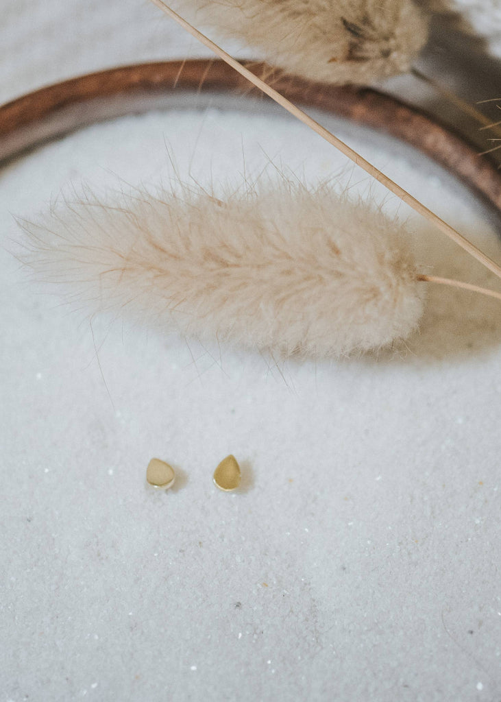 commonform | Rain Studs