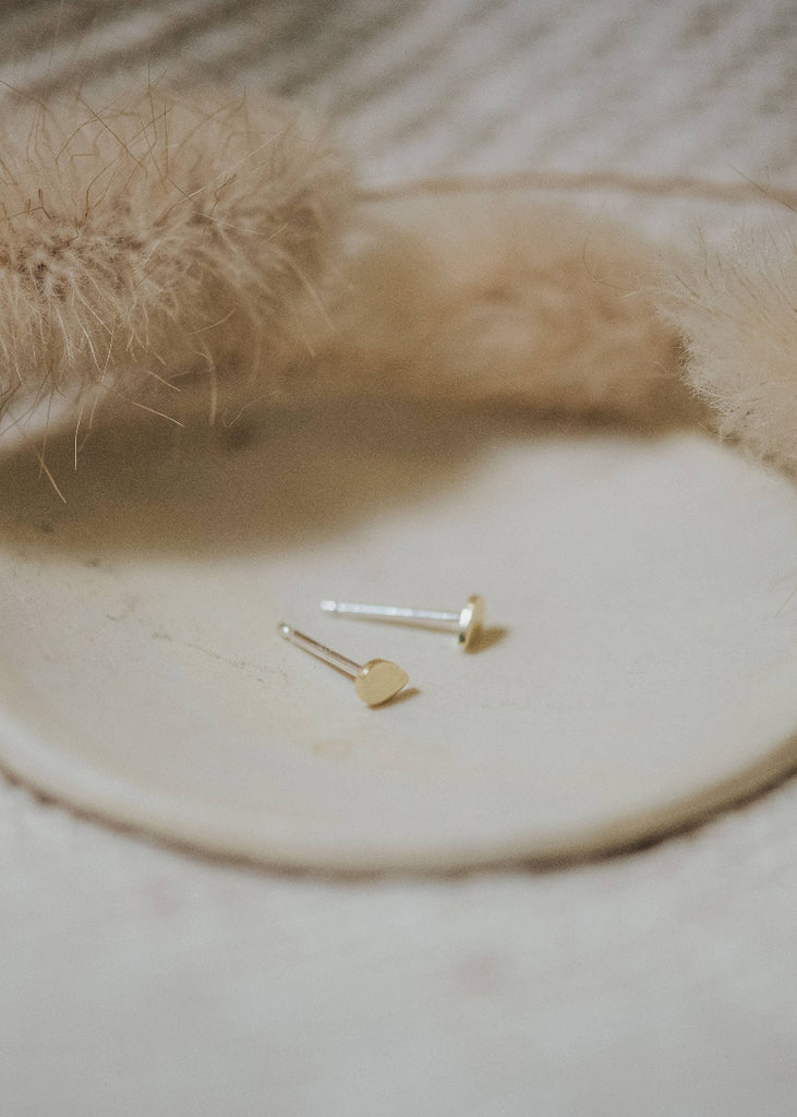 commonform | Rain Studs