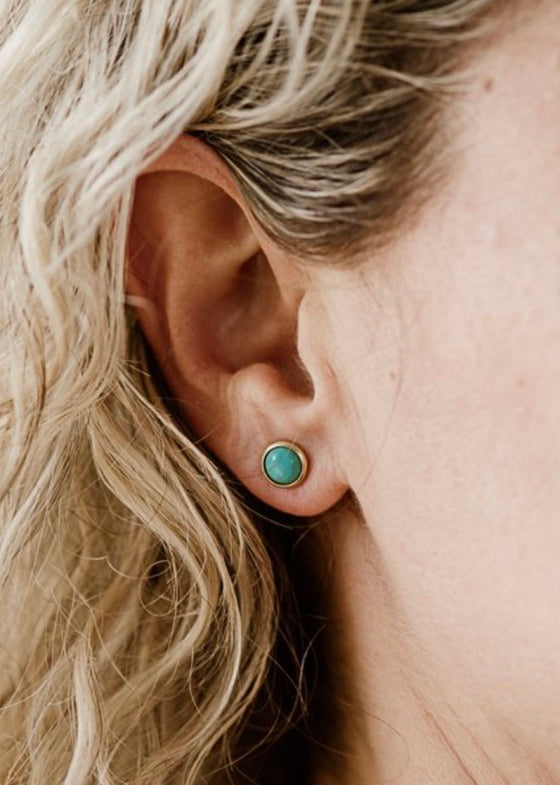 commonform | Medium Hyalite Studs
