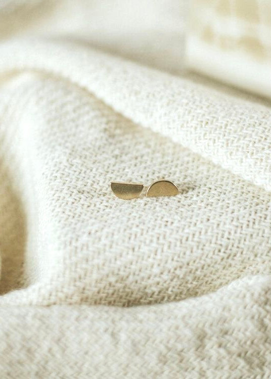 commonform | Crescent Mini Studs