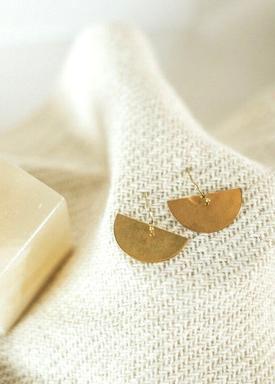commonform | Crescent Earrings
