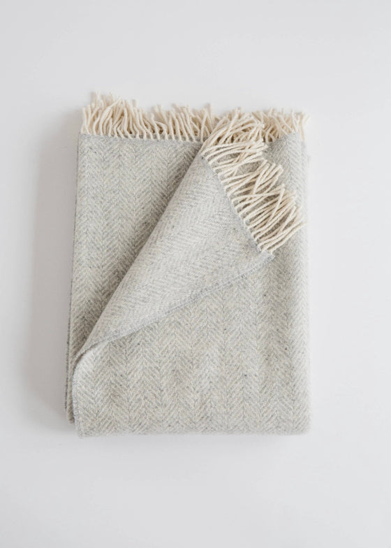 Evangeline | Merino Cashmere Herringbone Throw | Fog