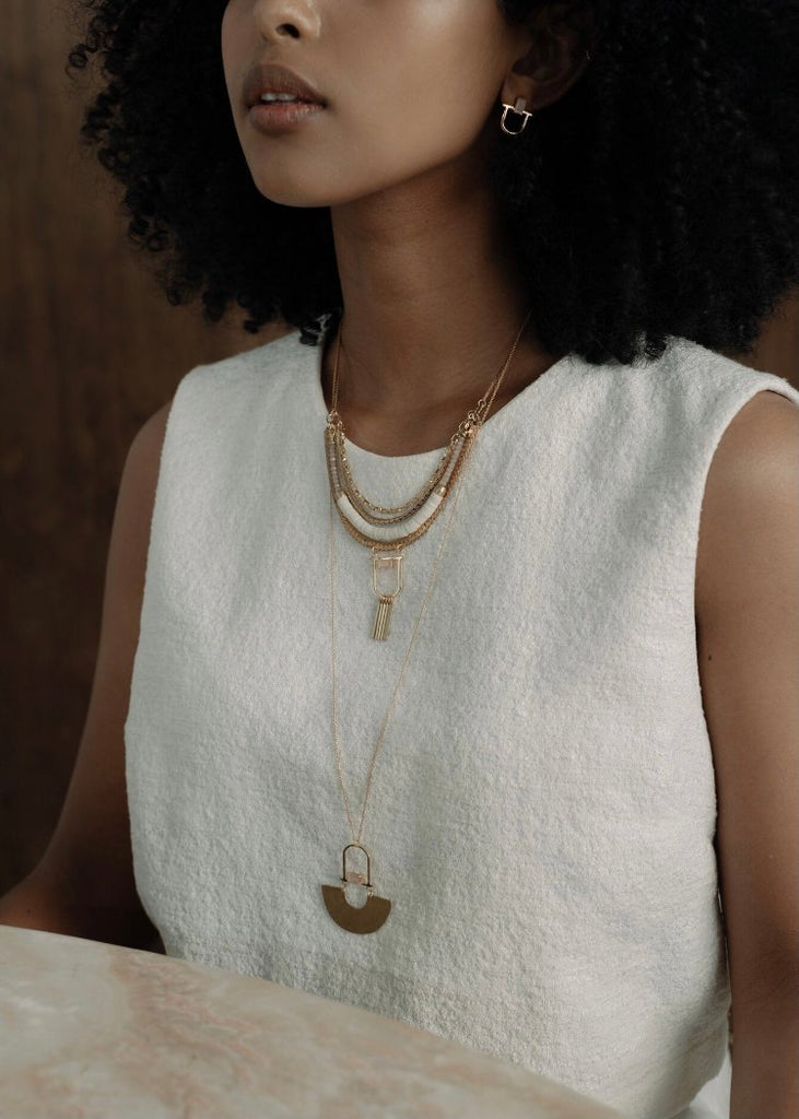 Hailey Gerrits | Flavia Necklace Peach Moonstone