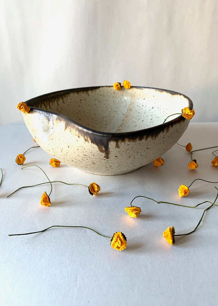 Gina DeSantis Ceramics | Luna Serving Bowl with Handle Rest