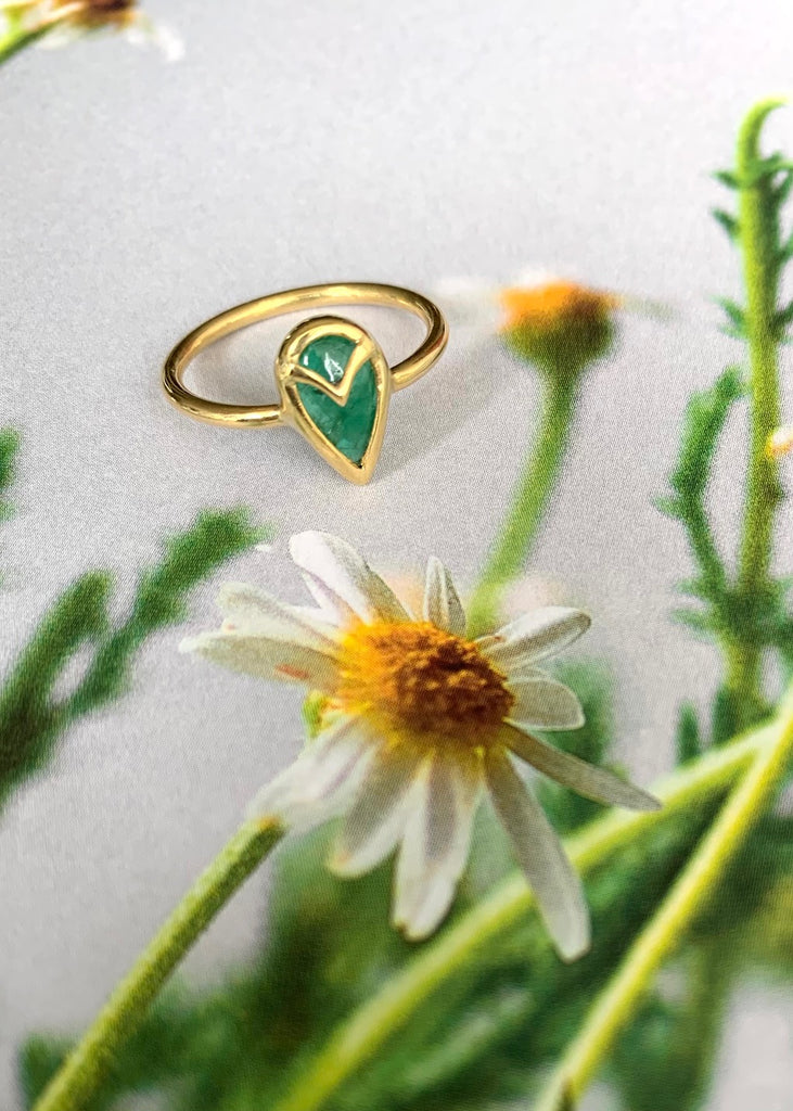 Rachel Atherley | Owl Ring in 18k + Emerald