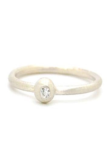 Heorth | Spotlight Ring | Sterling Silver Matte Finish + Diamond