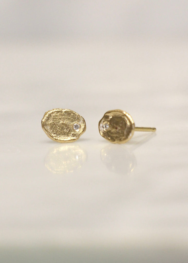 Victoria Cunningham | 14k Flake Earring with Diamond