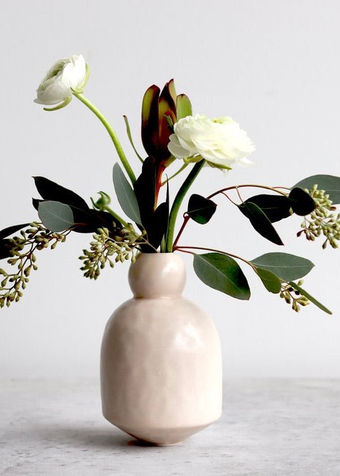 Elizabeth Benotti | Ebb + Flow Vase Series 1