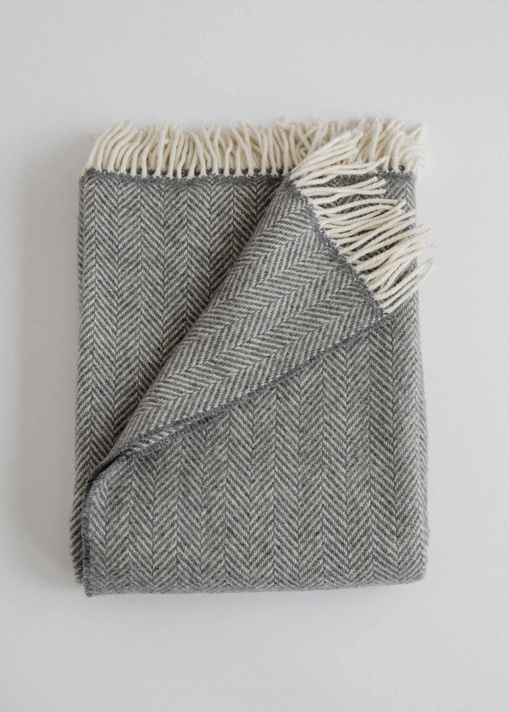 Evangeline Linens | Merino Cashmere Herringbone Throw | Graphite