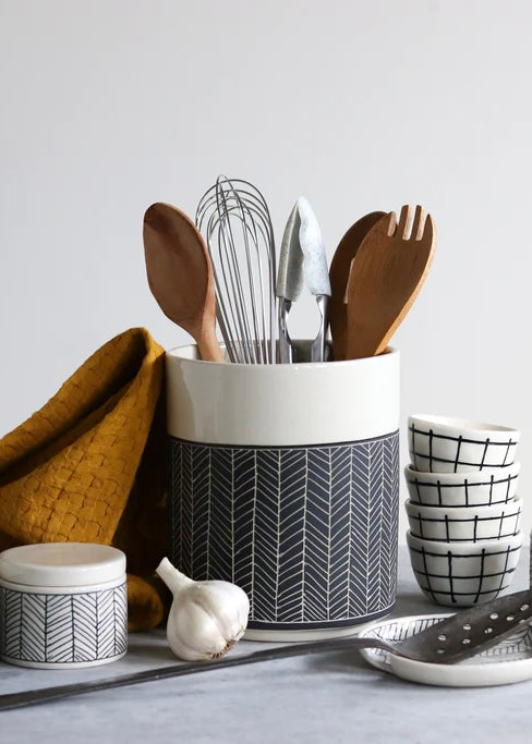 Elizabeth Benotti | Utensil Holder