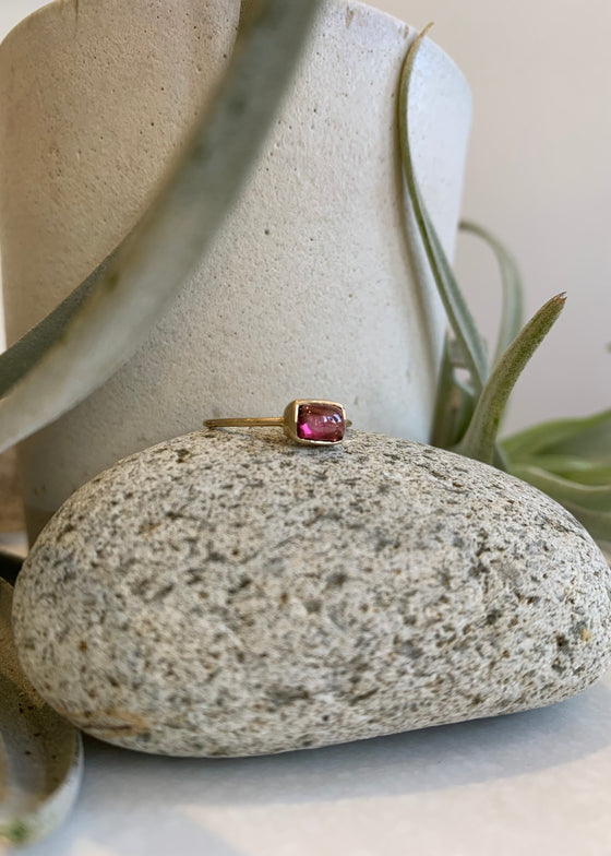 Margaret Solow | Pink Tourmaline + 14kg Ring