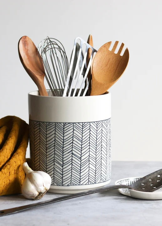 Elizabeth Benotti | Utensil Holder